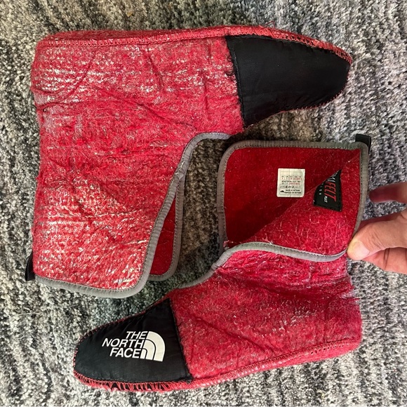 The North Face Kids Alpenglow Snow Boots - size 4 - Picture 5 of 10